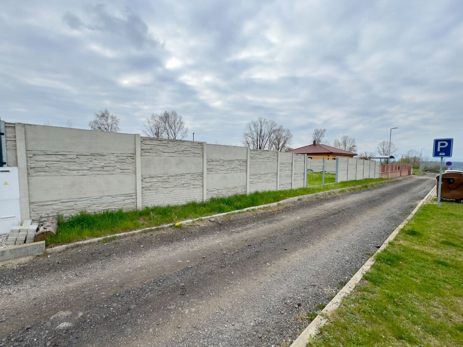 Predaj pozemku 1.369 m², Žatec, Ústecký kraj Predaj pozemku 1.369 m², Žatec, Ústecký kraj