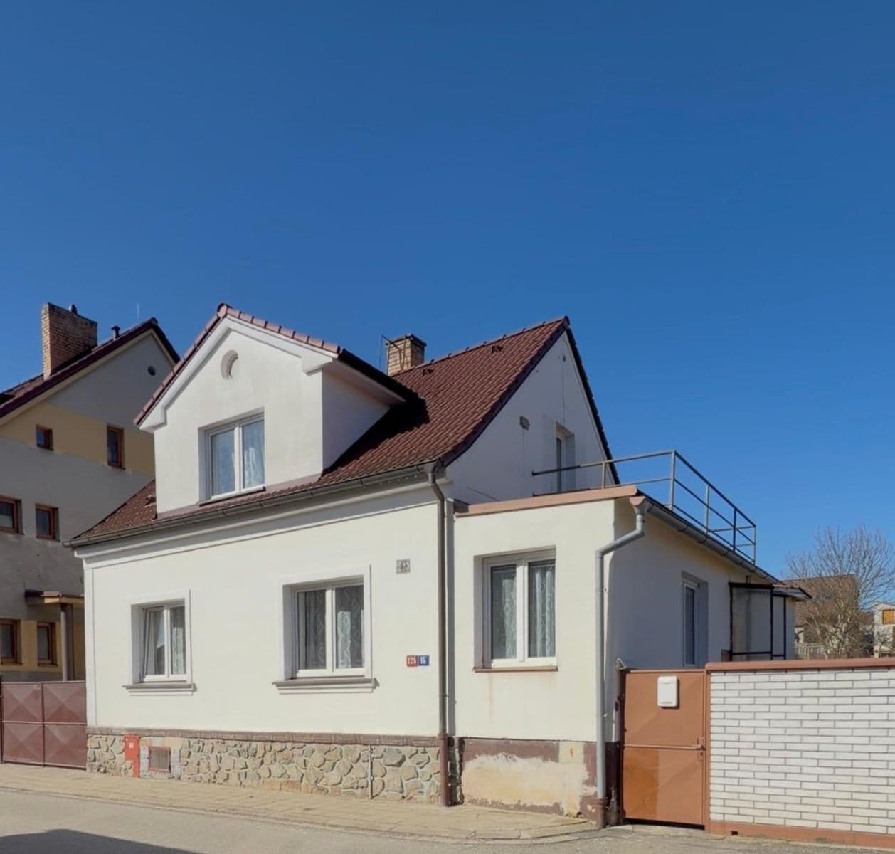 Predaj domu 156 m², pozemek 812 m², Bydlinského, Sezimovo Ústí, Jihočeský kraj Predaj domu 156 m², pozemek 812 m², Bydlinského, Sezimovo Ústí, Jihočeský kraj