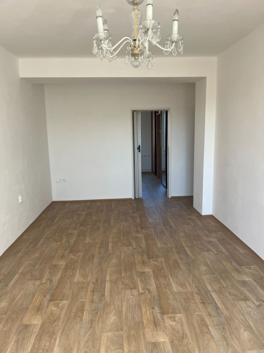 Prenájom bytu 2-izbový 49 m², Sadská, Praha, Praha Prenájom bytu 2-izbový 49 m², Sadská, Praha, Praha