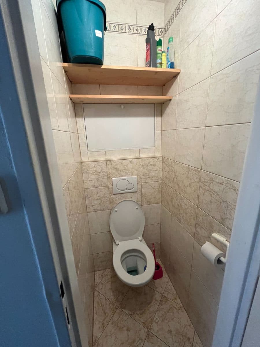 Prenájom bytu 2-izbový 49 m², Sadská, Praha, Praha Prenájom bytu 2-izbový 49 m², Sadská, Praha, Praha