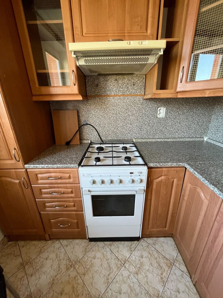 Prenájom bytu 2-izbový 49 m², Sadská, Praha, Praha Prenájom bytu 2-izbový 49 m², Sadská, Praha, Praha