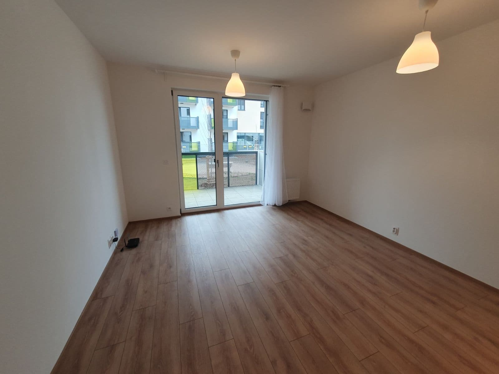 Prenájom bytu 1-izbový 27 m², Nebřenická, Praha, Praha Prenájom bytu 1-izbový 27 m², Nebřenická, Praha, Praha