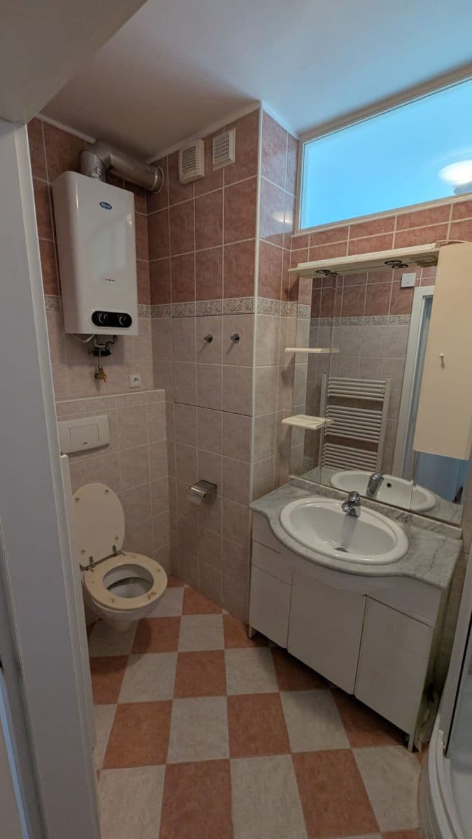 Prenájom bytu 2-izbový 52 m², Zengrova, Praha, Praha Prenájom bytu 2-izbový 52 m², Zengrova, Praha, Praha