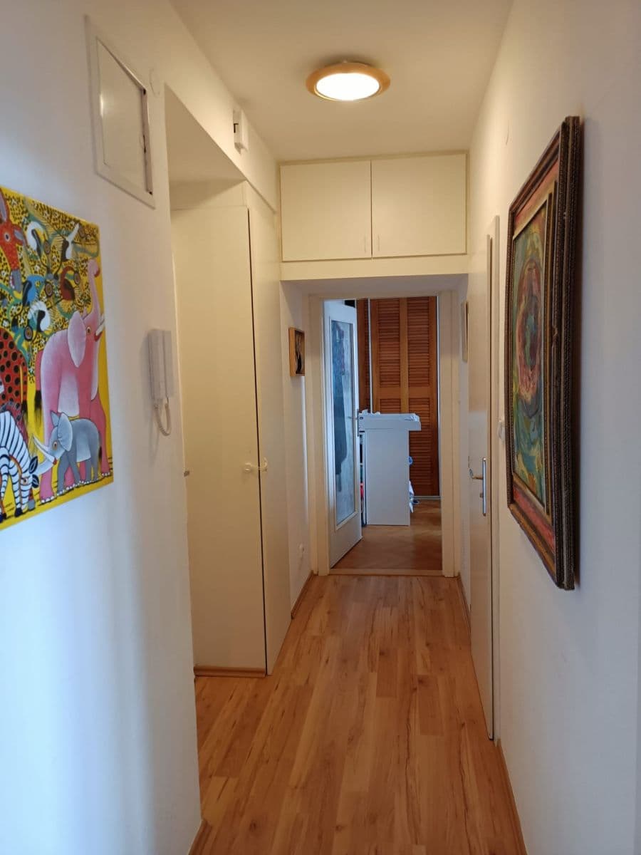 Prenájom bytu 2-izbový 52 m², Zengrova, Praha, Praha Prenájom bytu 2-izbový 52 m², Zengrova, Praha, Praha