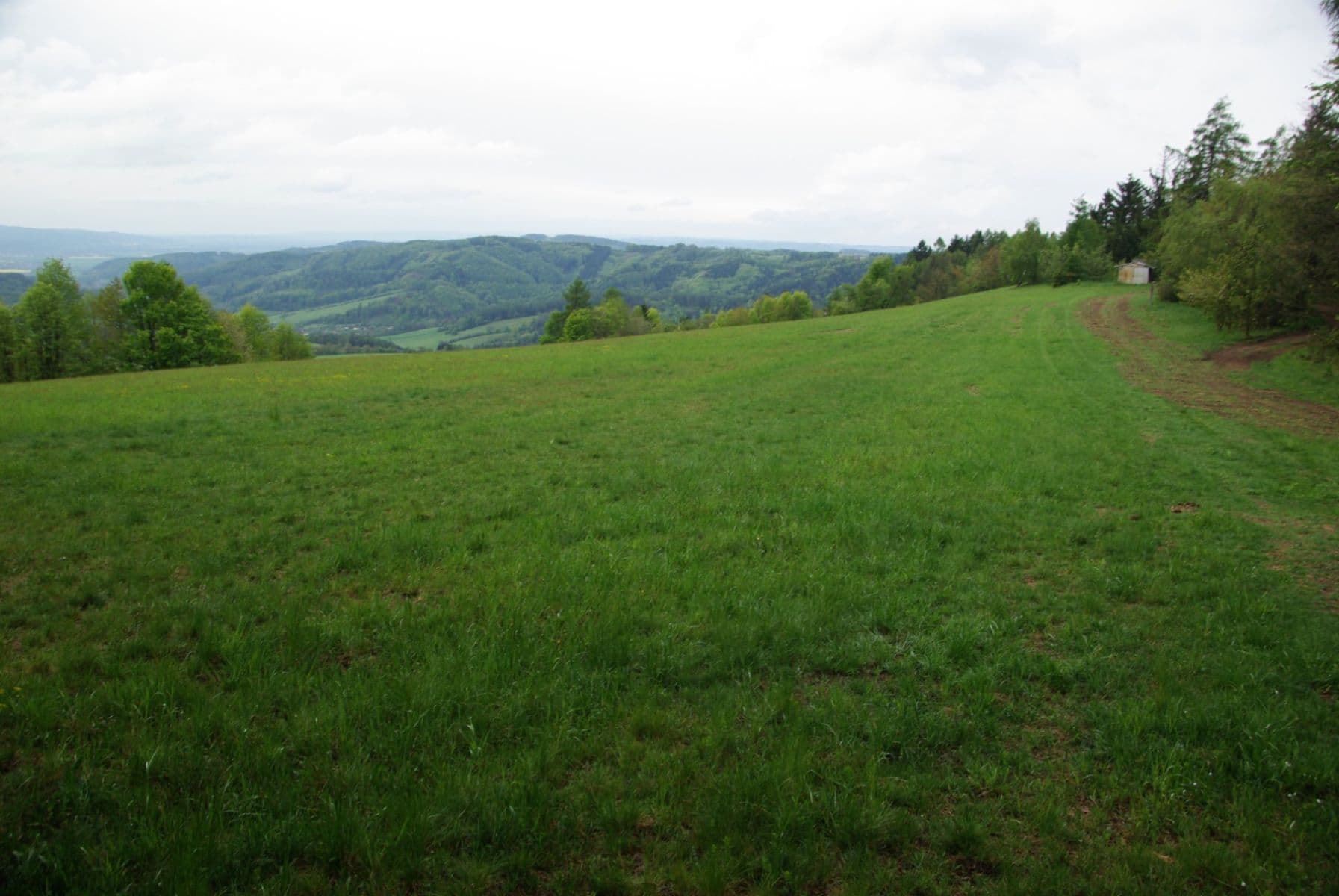 Predaj pozemku 18.568 m², Jakubovice, Olomoucký kraj Predaj pozemku 18.568 m², Jakubovice, Olomoucký kraj