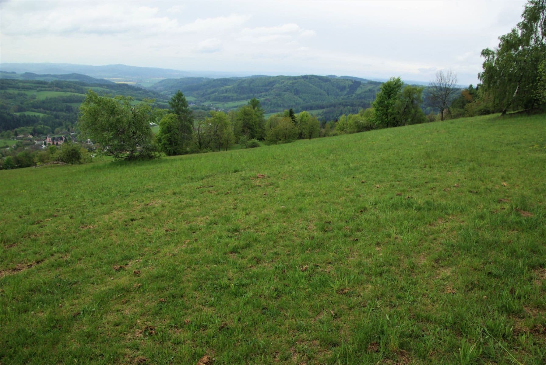 Predaj pozemku 18.568 m², Jakubovice, Olomoucký kraj Predaj pozemku 18.568 m², Jakubovice, Olomoucký kraj