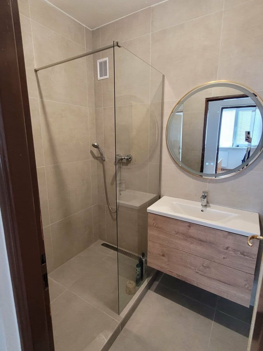 Prenájom domu 200 m², pozemek 573 m², Jablonica, Trnavský kraj Prenájom domu 200 m², pozemek 573 m², Jablonica, Trnavský kraj