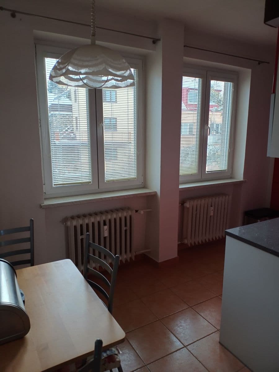 Prenájom bytu 3-izbový 70 m², Na Šutce, Praha, Praha Prenájom bytu 3-izbový 70 m², Na Šutce, Praha, Praha