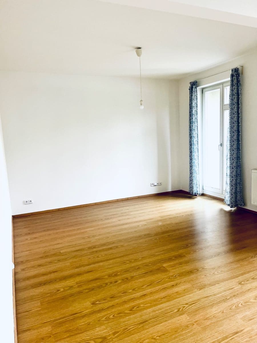 Prenájom bytu 1-izbový 32 m², Radlická, Praha, Praha Prenájom bytu 1-izbový 32 m², Radlická, Praha, Praha