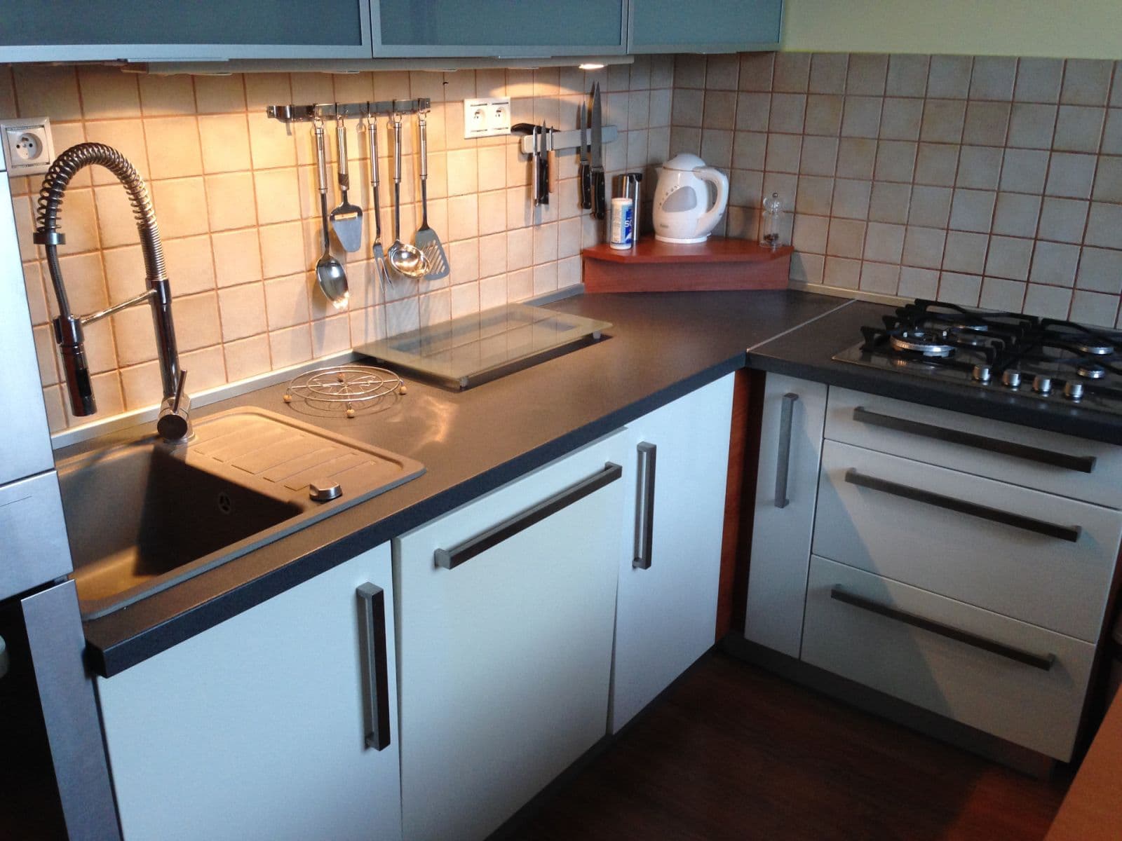 Prenájom bytu 4-izbový 88 m², Nová, Nitra, Nitriansky kraj Prenájom bytu 4-izbový 88 m², Nová, Nitra, Nitriansky kraj