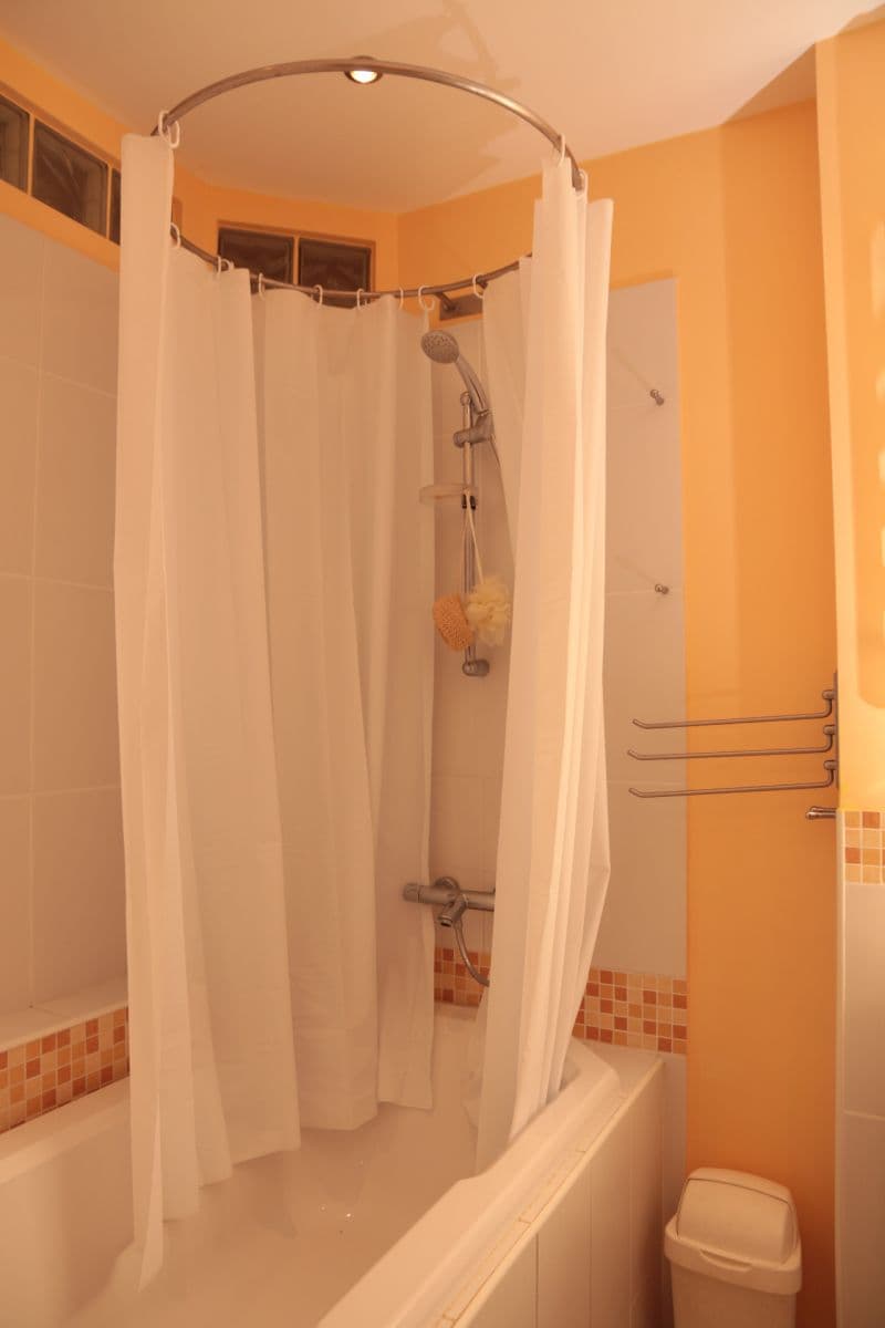 Prenájom bytu 4-izbový 88 m², Nová, Nitra, Nitriansky kraj Prenájom bytu 4-izbový 88 m², Nová, Nitra, Nitriansky kraj