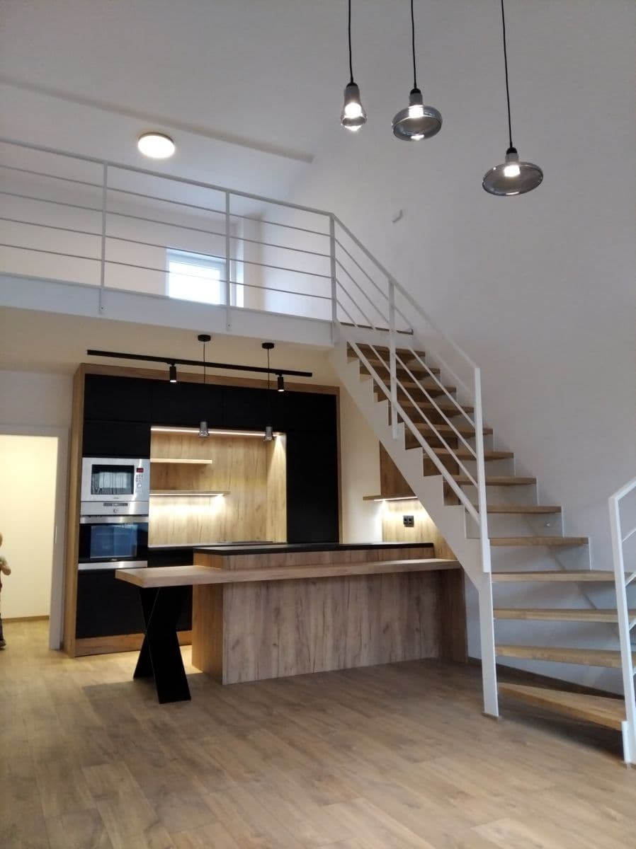 Prenájom bytu 2-izbový 48 m², Zlín, Zlínský kraj Prenájom bytu 2-izbový 48 m², Zlín, Zlínský kraj