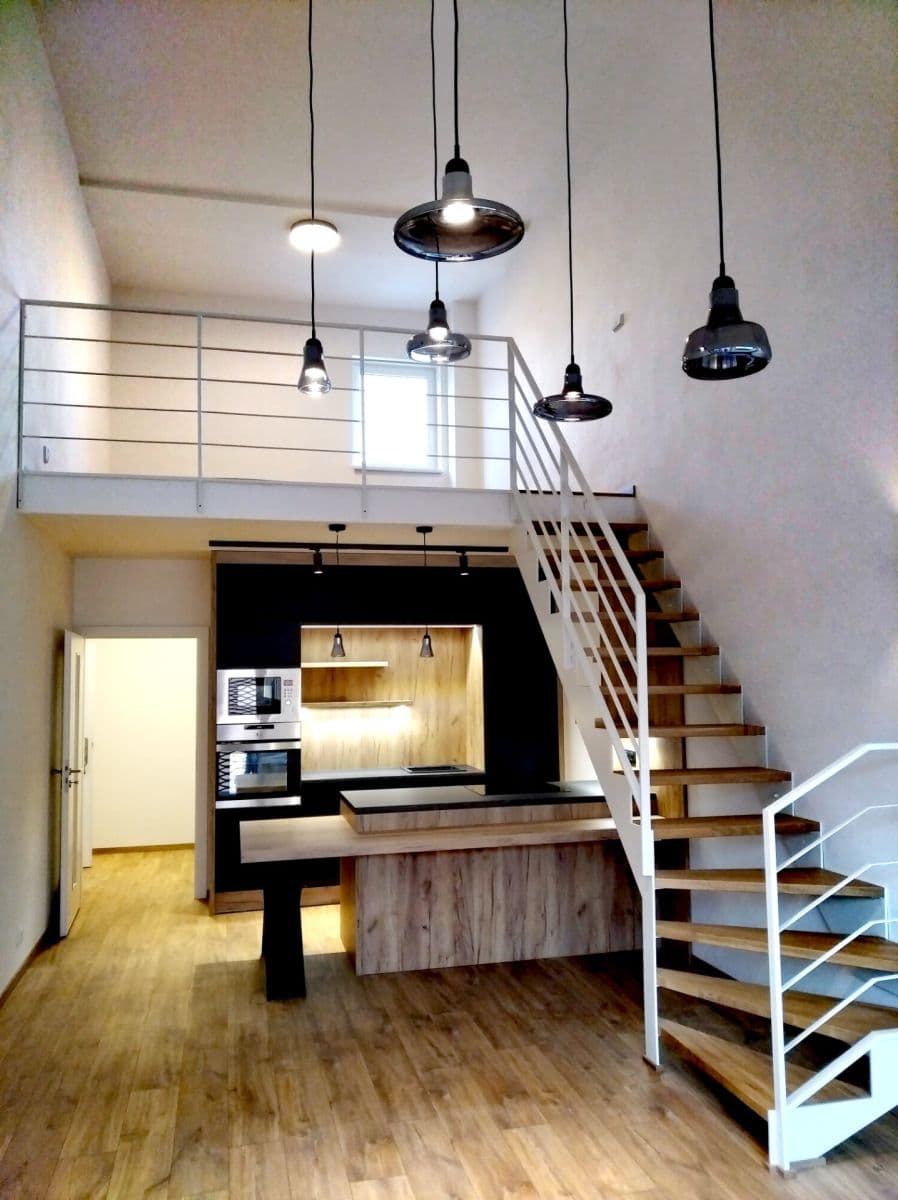 Prenájom bytu 2-izbový 48 m², Zlín, Zlínský kraj Prenájom bytu 2-izbový 48 m², Zlín, Zlínský kraj