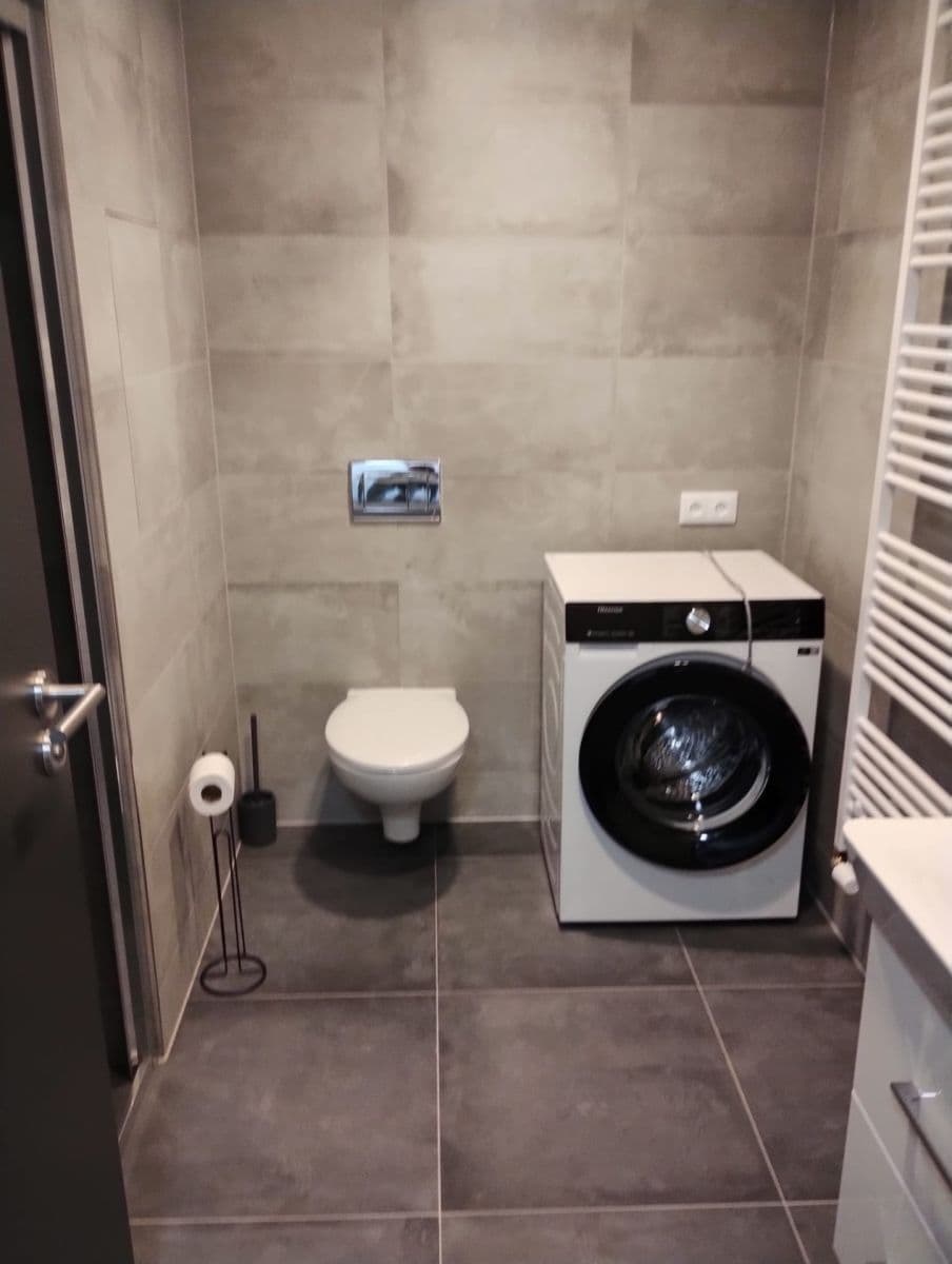 Prenájom bytu 1-izbový 47 m², Poděbradská, Praha, Praha Prenájom bytu 1-izbový 47 m², Poděbradská, Praha, Praha