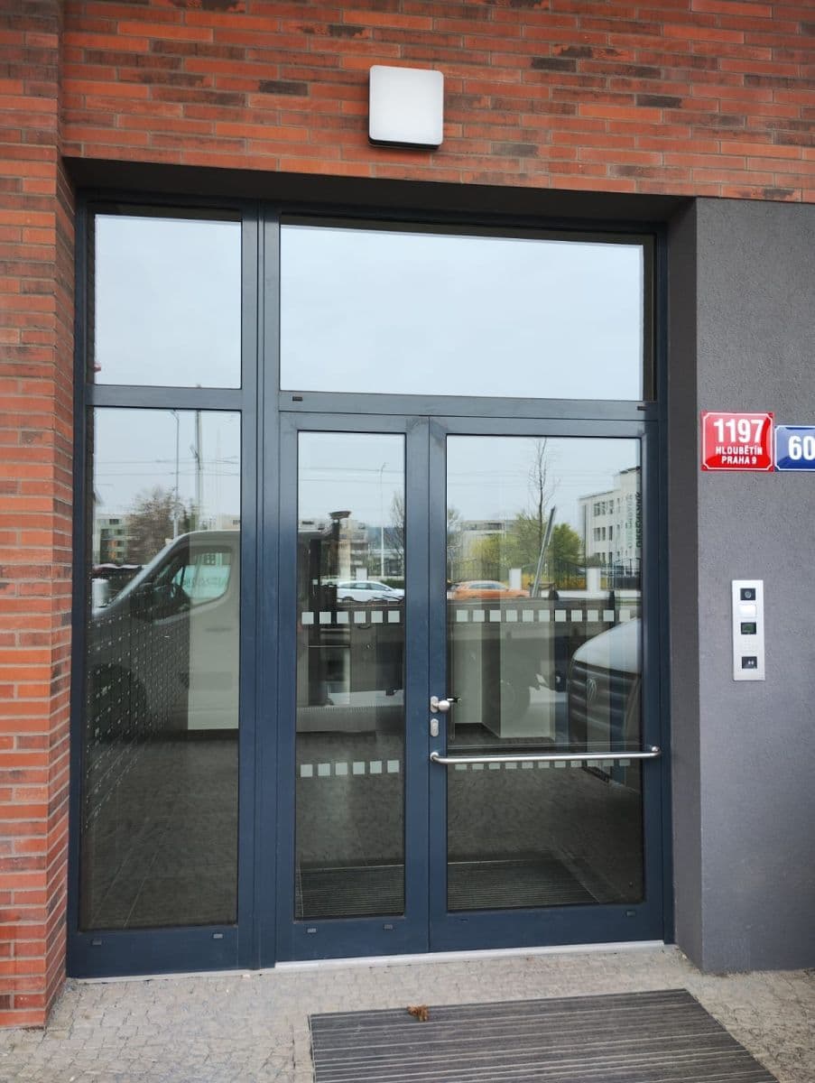 Prenájom bytu 1-izbový 47 m², Poděbradská, Praha, Praha Prenájom bytu 1-izbový 47 m², Poděbradská, Praha, Praha