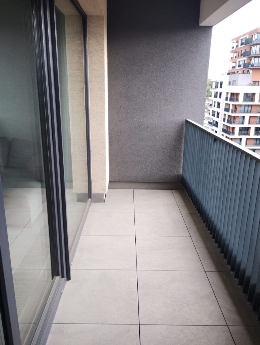 Prenájom bytu 1-izbový 47 m², Poděbradská, Praha, Praha Prenájom bytu 1-izbový 47 m², Poděbradská, Praha, Praha