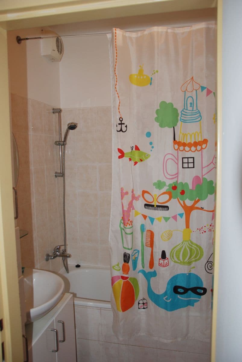 Prenájom bytu 3-izbový 68 m², Nad Štolami, Odolena Voda, Středočeský kraj Prenájom bytu 3-izbový 68 m², Nad Štolami, Odolena Voda, Středočeský kraj