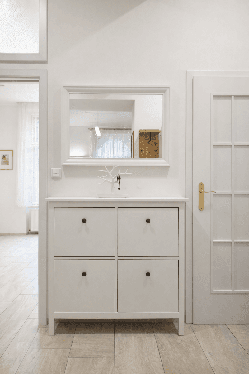 Prenájom bytu 2-izbový 56 m², Všehrdova, Praha, Praha Prenájom bytu 2-izbový 56 m², Všehrdova, Praha, Praha