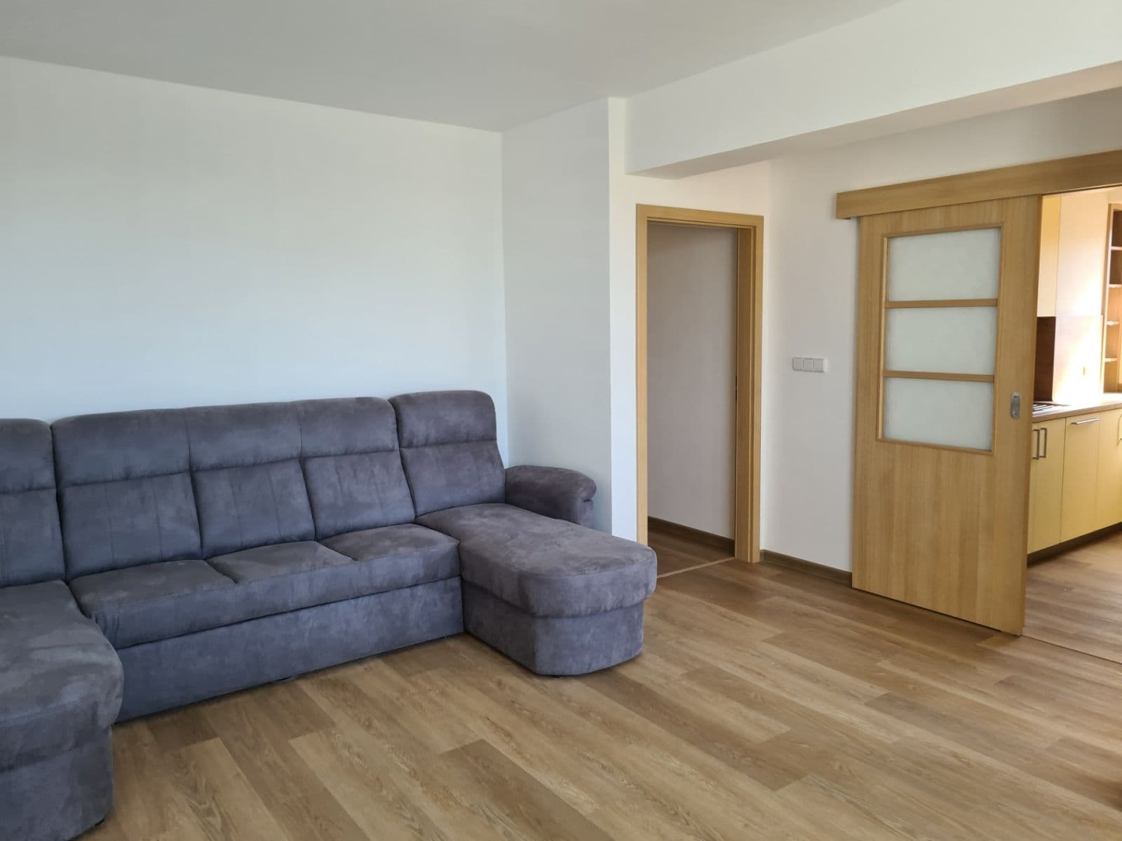 Prenájom bytu 3-izbový 56 m², M. Kudeříkové, Benešov, Středočeský kraj Prenájom bytu 3-izbový 56 m², M. Kudeříkové, Benešov, Středočeský kraj