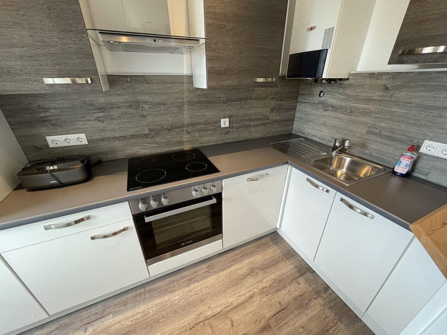 Predaj bytu 1-izbový 32 m², Aachenerstr. 157, Düsseldorf, Severné Porýnie - Westfálsko Predaj bytu 1-izbový 32 m², Aachenerstr. 157, Düsseldorf, Severné Porýnie - Westfálsko