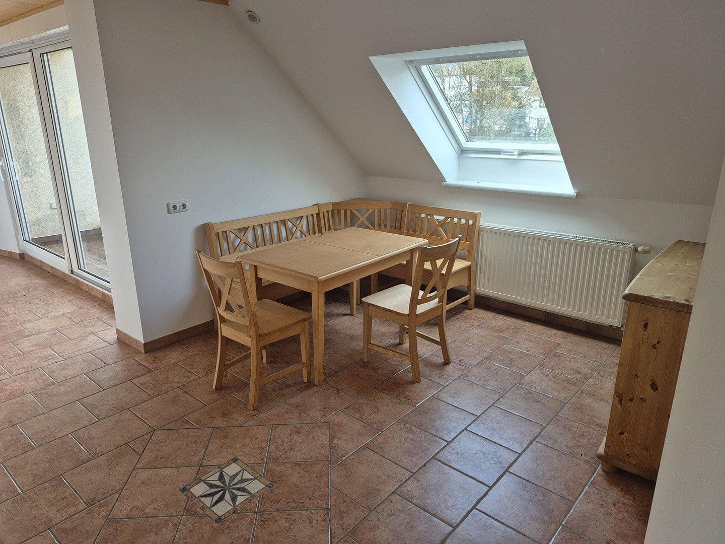 Prenájom bytu 5-izbový 106 m², Pezoldstraße 28, Gößweinstein, Bavorsko Prenájom bytu 5-izbový 106 m², Pezoldstraße 28, Gößweinstein, Bavorsko