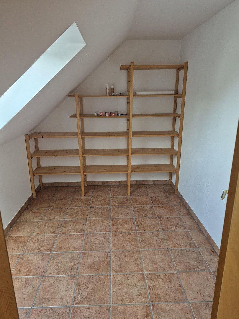 Prenájom bytu 5-izbový 106 m², Pezoldstraße 28, Gößweinstein, Bavorsko Prenájom bytu 5-izbový 106 m², Pezoldstraße 28, Gößweinstein, Bavorsko