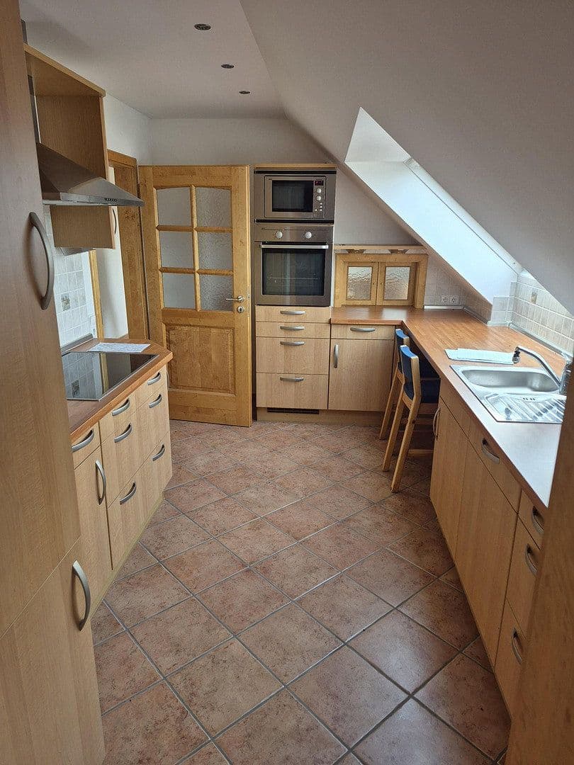 Prenájom bytu 5-izbový 106 m², Pezoldstraße 28, Gößweinstein, Bavorsko Prenájom bytu 5-izbový 106 m², Pezoldstraße 28, Gößweinstein, Bavorsko