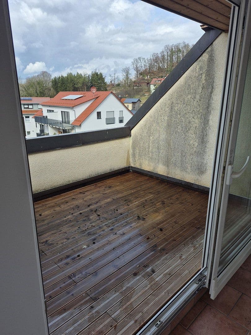 Prenájom bytu 5-izbový 106 m², Pezoldstraße 28, Gößweinstein, Bavorsko Prenájom bytu 5-izbový 106 m², Pezoldstraße 28, Gößweinstein, Bavorsko