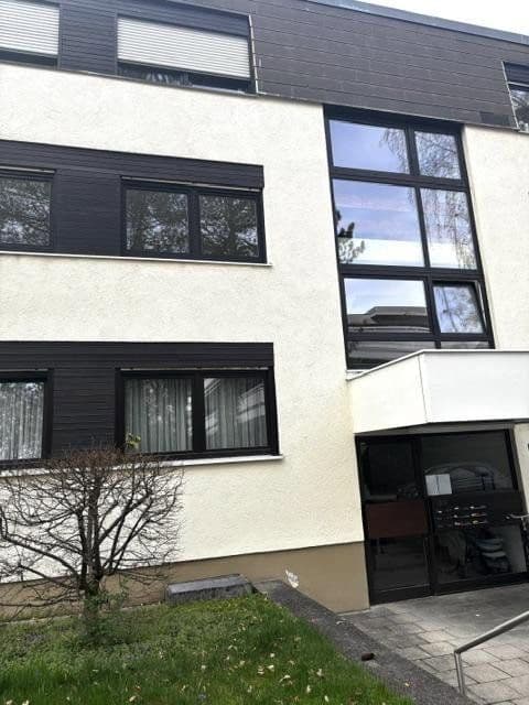 Prenájom bytu 3-izbový 92 m², Noestraße 28, München, Bavorsko Prenájom bytu 3-izbový 92 m², Noestraße 28, München, Bavorsko