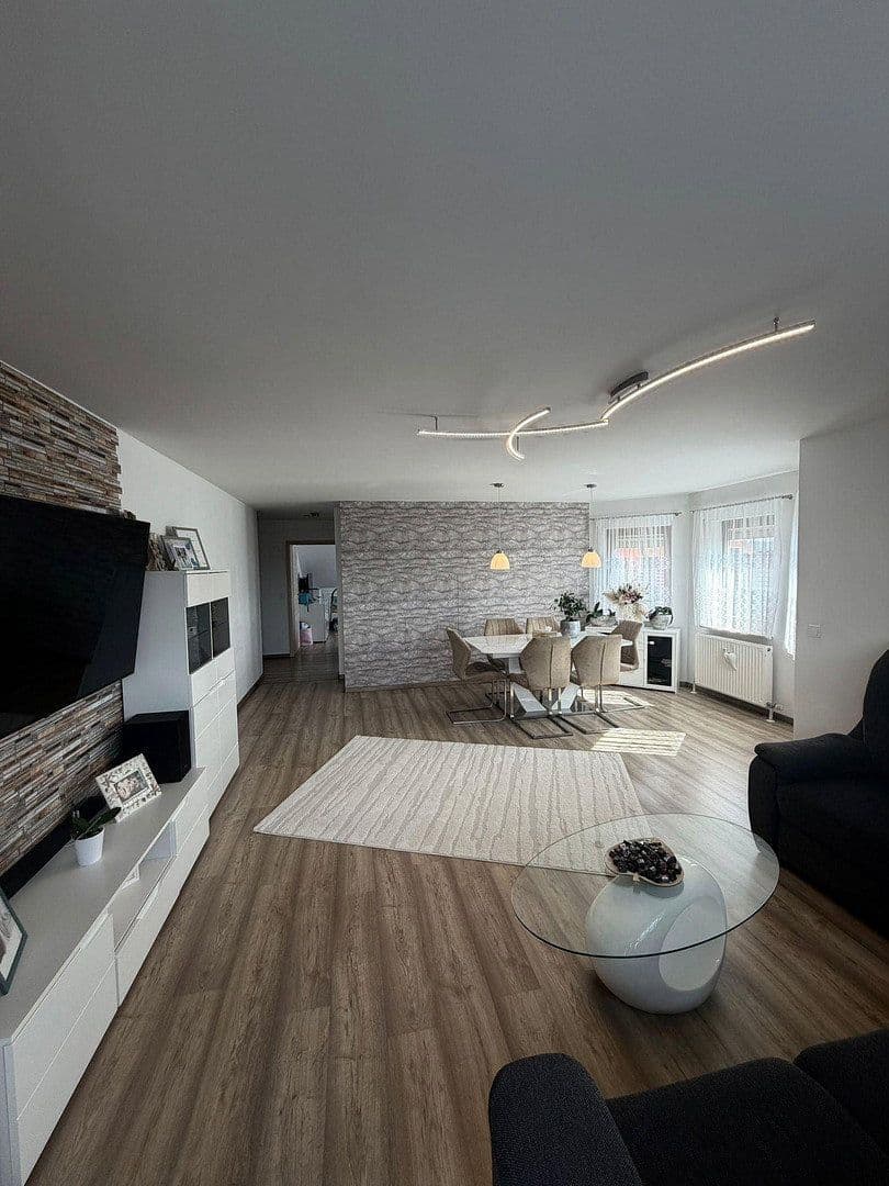 Predaj bytu 4-izbový 114 m², Crailsheim, Bádensko-Wurttembersko Predaj bytu 4-izbový 114 m², Crailsheim, Bádensko-Wurttembersko