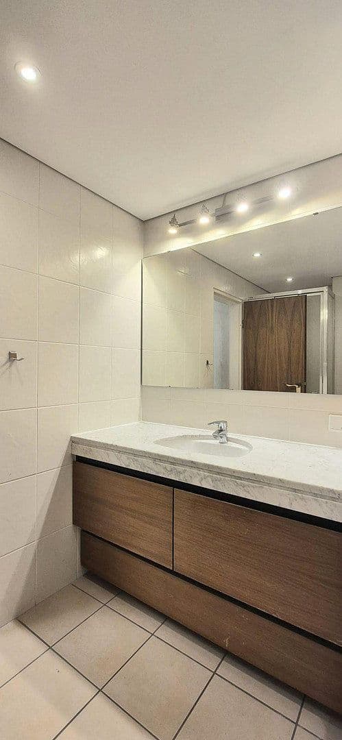 Predaj bytu 2-izbový 73 m², Essen, Severné Porýnie - Westfálsko Predaj bytu 2-izbový 73 m², Essen, Severné Porýnie - Westfálsko