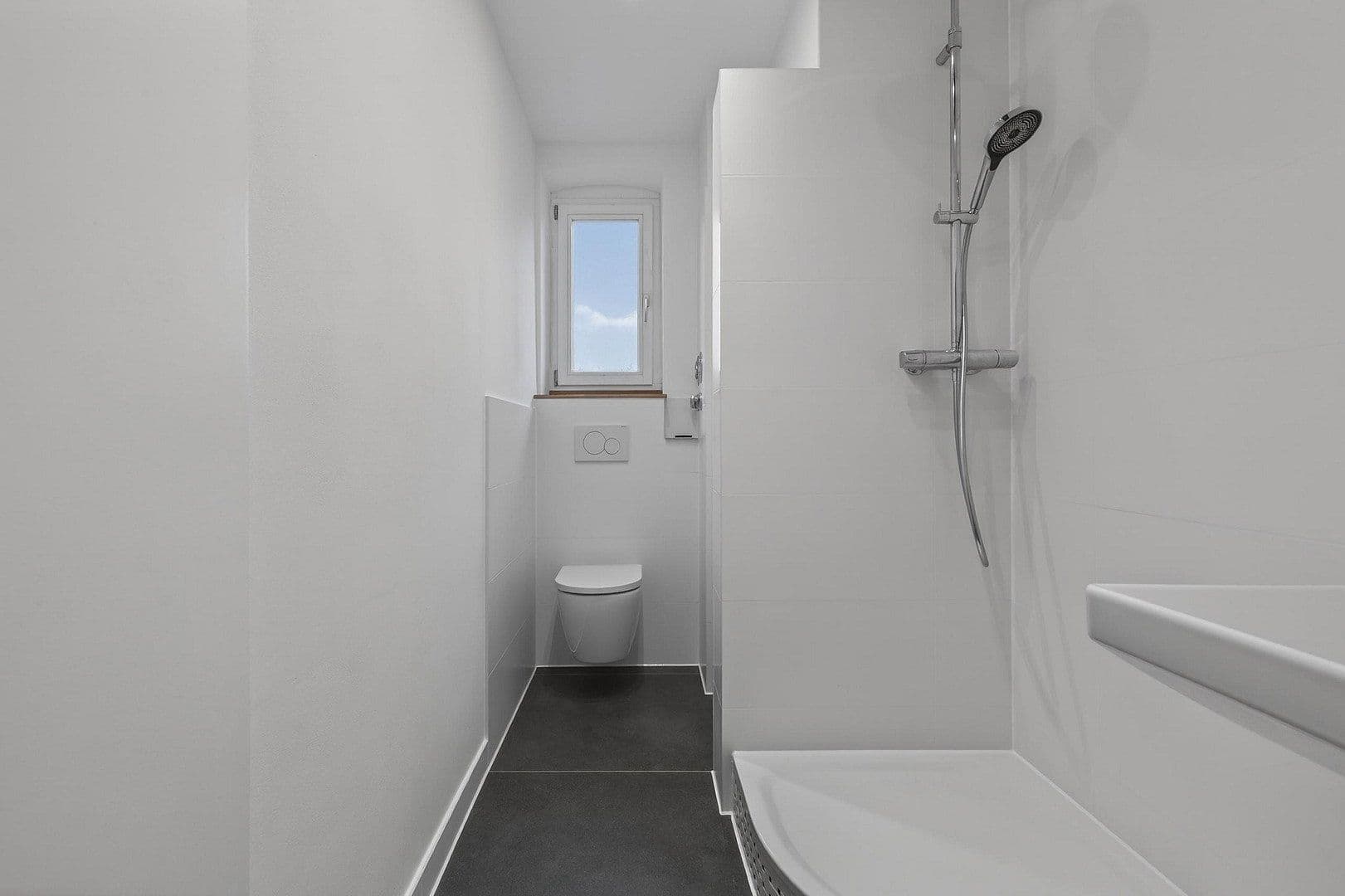 Prenájom bytu 3-izbový 78 m², Nonnenbühl 7, Karlsruhe Durlach, Bádensko-Wurttembersko Prenájom bytu 3-izbový 78 m², Nonnenbühl 7, Karlsruhe Durlach, Bádensko-Wurttembersko