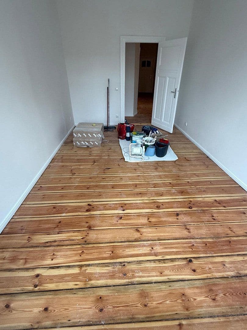 Prenájom bytu 3-izbový 107 m², Detmolder Straße, Berlin, Berlín Prenájom bytu 3-izbový 107 m², Detmolder Straße, Berlin, Berlín