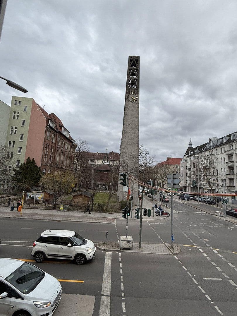 Prenájom bytu 3-izbový 107 m², Detmolder Straße, Berlin, Berlín Prenájom bytu 3-izbový 107 m², Detmolder Straße, Berlin, Berlín