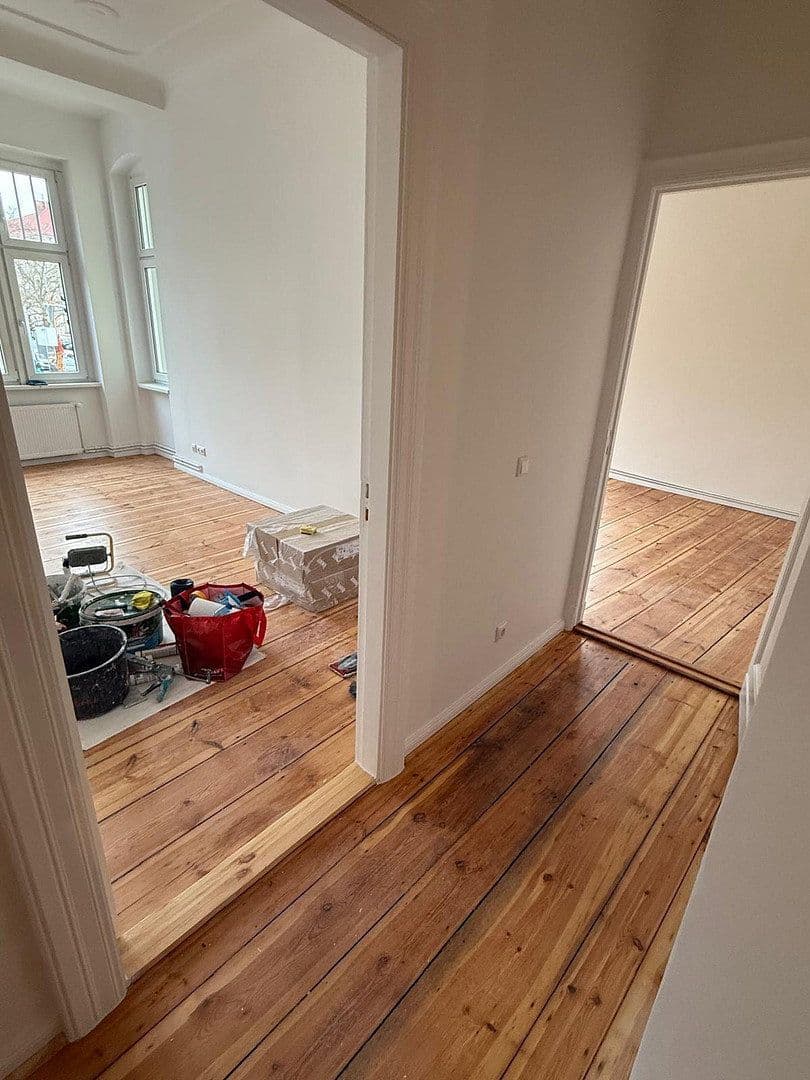 Prenájom bytu 3-izbový 107 m², Detmolder Straße, Berlin, Berlín Prenájom bytu 3-izbový 107 m², Detmolder Straße, Berlin, Berlín