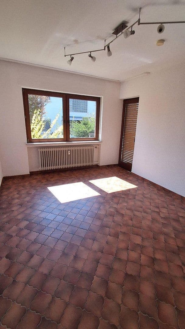Prenájom bytu 3-izbový 105 m², Goethestraße, Langgöns, Hesensko Prenájom bytu 3-izbový 105 m², Goethestraße, Langgöns, Hesensko