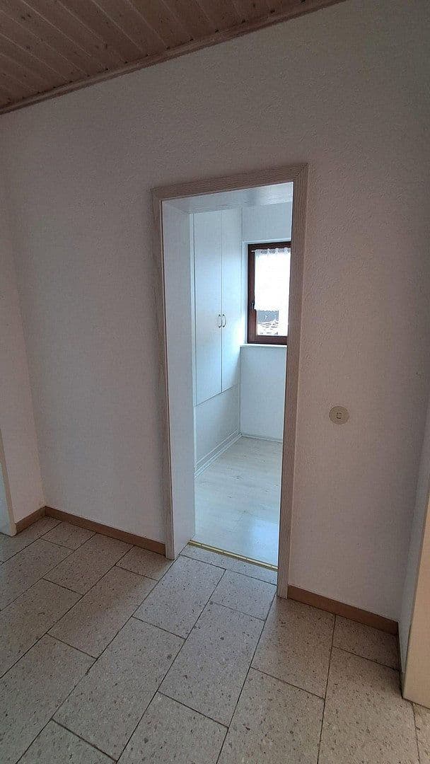 Prenájom bytu 3-izbový 105 m², Goethestraße, Langgöns, Hesensko Prenájom bytu 3-izbový 105 m², Goethestraße, Langgöns, Hesensko