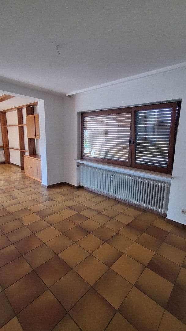 Prenájom bytu 3-izbový 105 m², Goethestraße, Langgöns, Hesensko Prenájom bytu 3-izbový 105 m², Goethestraße, Langgöns, Hesensko