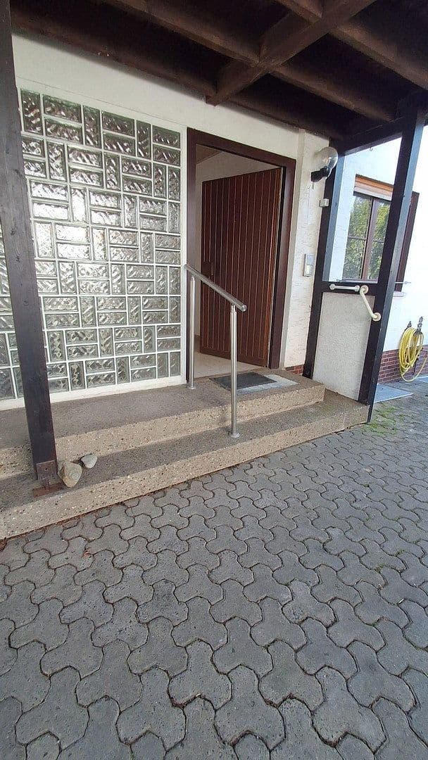 Prenájom bytu 3-izbový 105 m², Goethestraße, Langgöns, Hesensko Prenájom bytu 3-izbový 105 m², Goethestraße, Langgöns, Hesensko