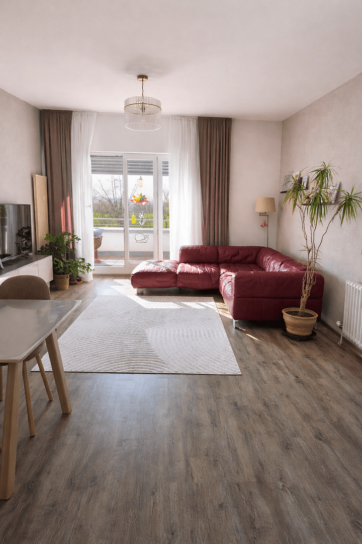 Predaj bytu 4-izbový 90 m², Reutlingen, Bádensko-Wurttembersko Predaj bytu 4-izbový 90 m², Reutlingen, Bádensko-Wurttembersko