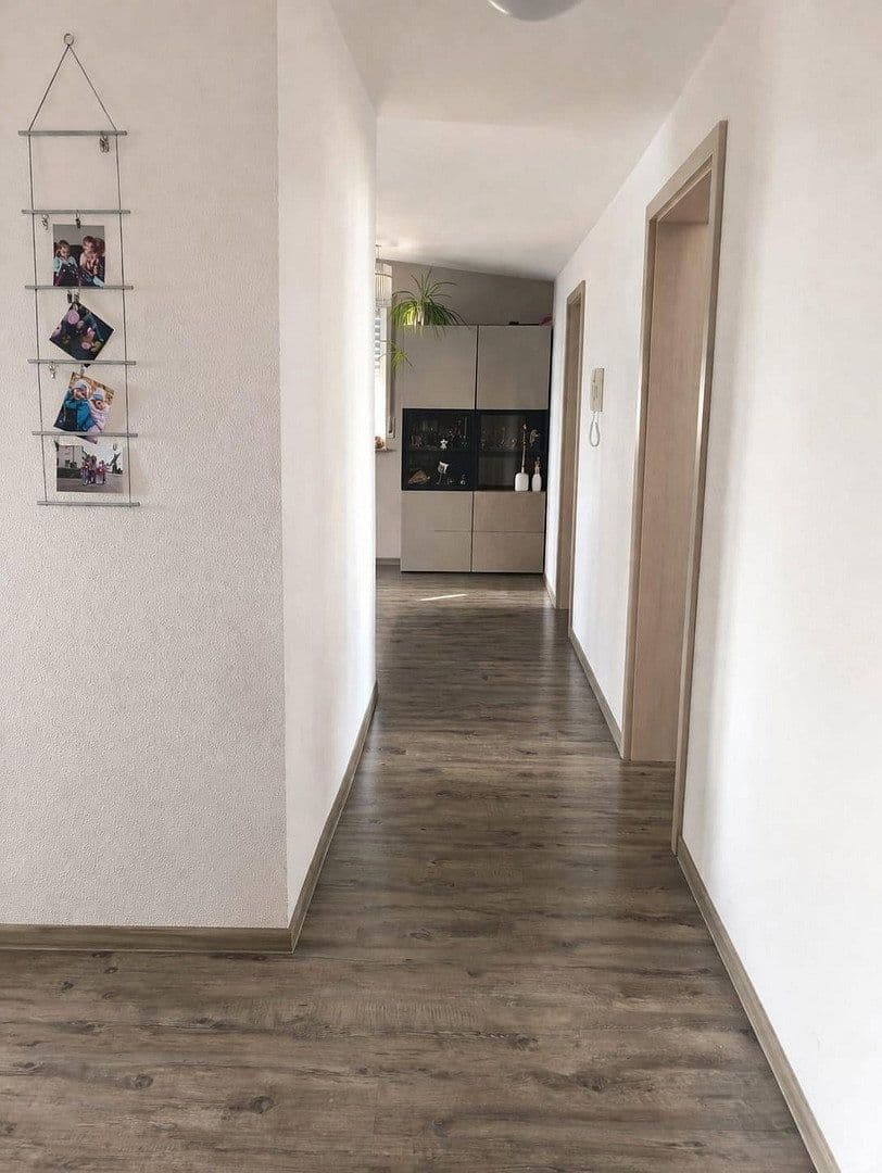 Predaj bytu 4-izbový 90 m², Reutlingen, Bádensko-Wurttembersko Predaj bytu 4-izbový 90 m², Reutlingen, Bádensko-Wurttembersko