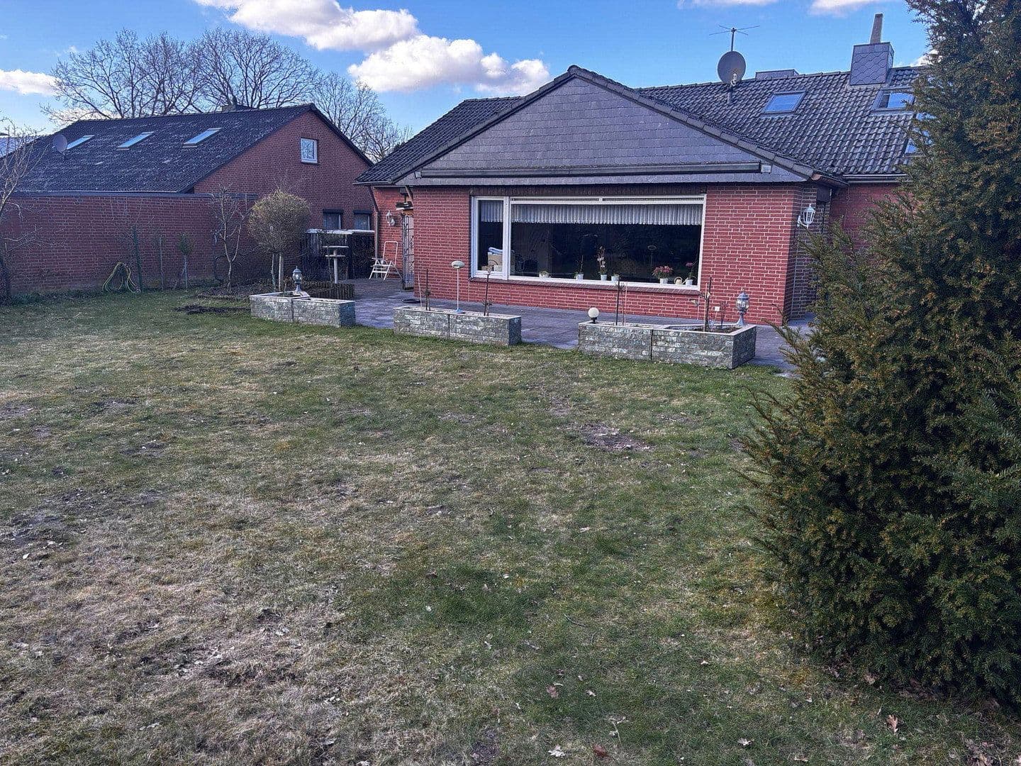 Predaj domu 200 m², pozemek 990 m², Wohltorf, Šlezvicko-Holštajnsko Predaj domu 200 m², pozemek 990 m², Wohltorf, Šlezvicko-Holštajnsko