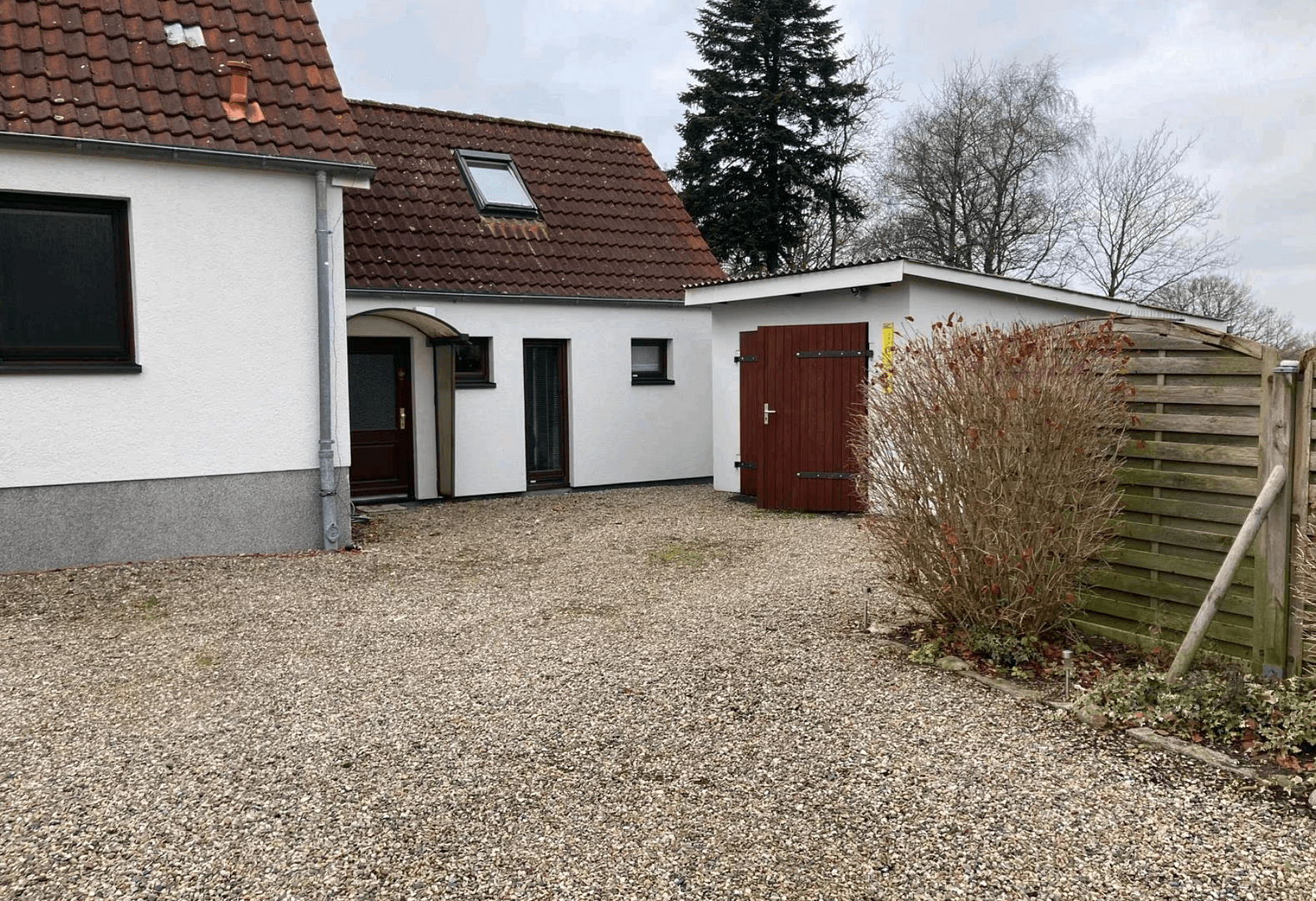 Predaj domu 212 m², pozemek 1.870 m², Bergstraße 13, Damendorf, Šlezvicko-Holštajnsko Predaj domu 212 m², pozemek 1.870 m², Bergstraße 13, Damendorf, Šlezvicko-Holštajnsko