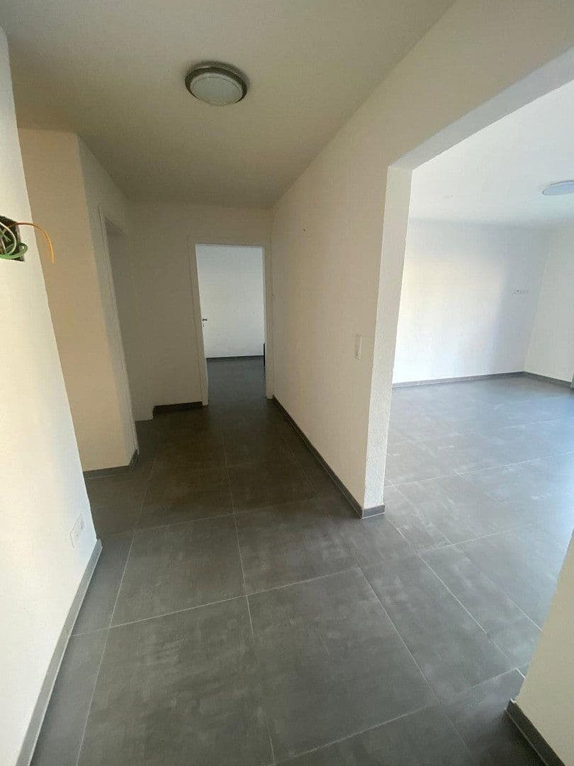 Prenájom bytu 2-izbový 70 m², Amstetten, Bádensko-Wurttembersko Prenájom bytu 2-izbový 70 m², Amstetten, Bádensko-Wurttembersko