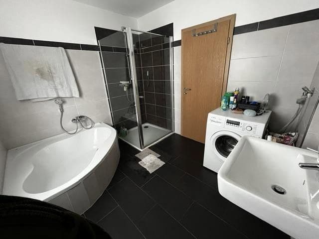 Prenájom bytu 4-izbový 113 m², Tessenowstraße 16, Trier, Porýnie-Falcko Prenájom bytu 4-izbový 113 m², Tessenowstraße 16, Trier, Porýnie-Falcko