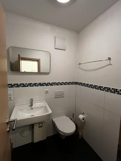 Prenájom bytu 4-izbový 113 m², Tessenowstraße 16, Trier, Porýnie-Falcko Prenájom bytu 4-izbový 113 m², Tessenowstraße 16, Trier, Porýnie-Falcko