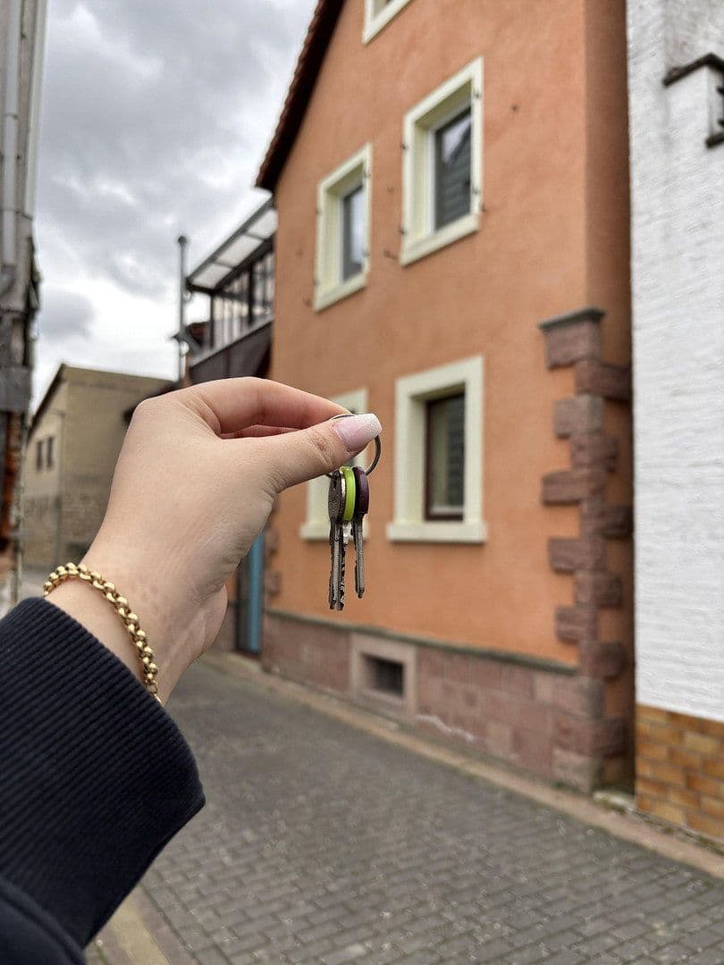 Prenájom domu 91 m², pozemek 101 m², Freinsheim, Porýnie-Falcko Prenájom domu 91 m², pozemek 101 m², Freinsheim, Porýnie-Falcko