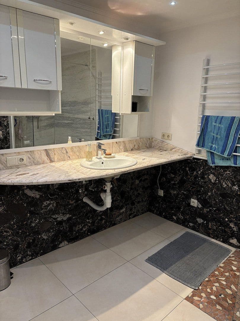 Prenájom domu 91 m², pozemek 101 m², Freinsheim, Porýnie-Falcko Prenájom domu 91 m², pozemek 101 m², Freinsheim, Porýnie-Falcko