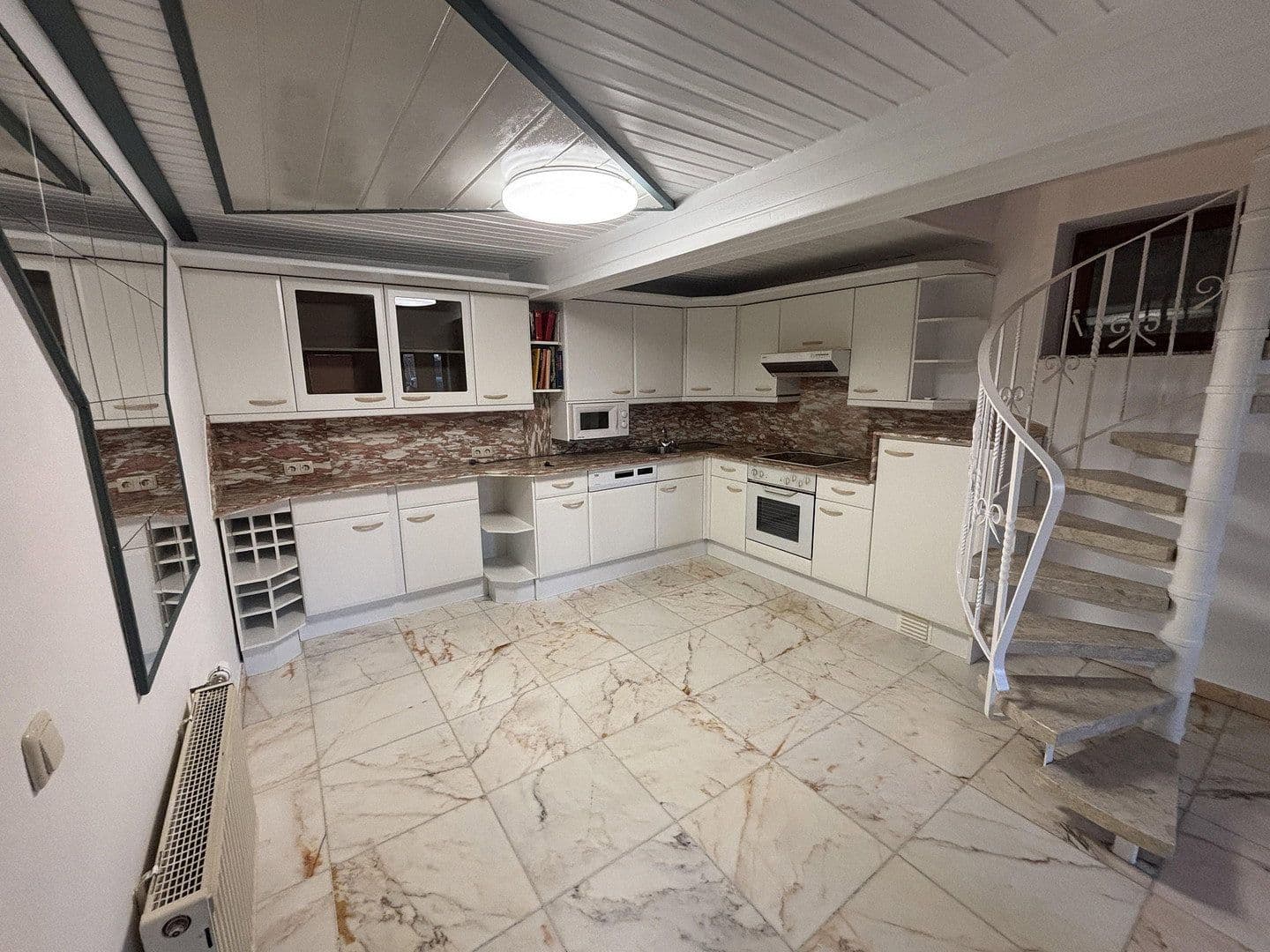 Prenájom domu 91 m², pozemek 101 m², Freinsheim, Porýnie-Falcko Prenájom domu 91 m², pozemek 101 m², Freinsheim, Porýnie-Falcko