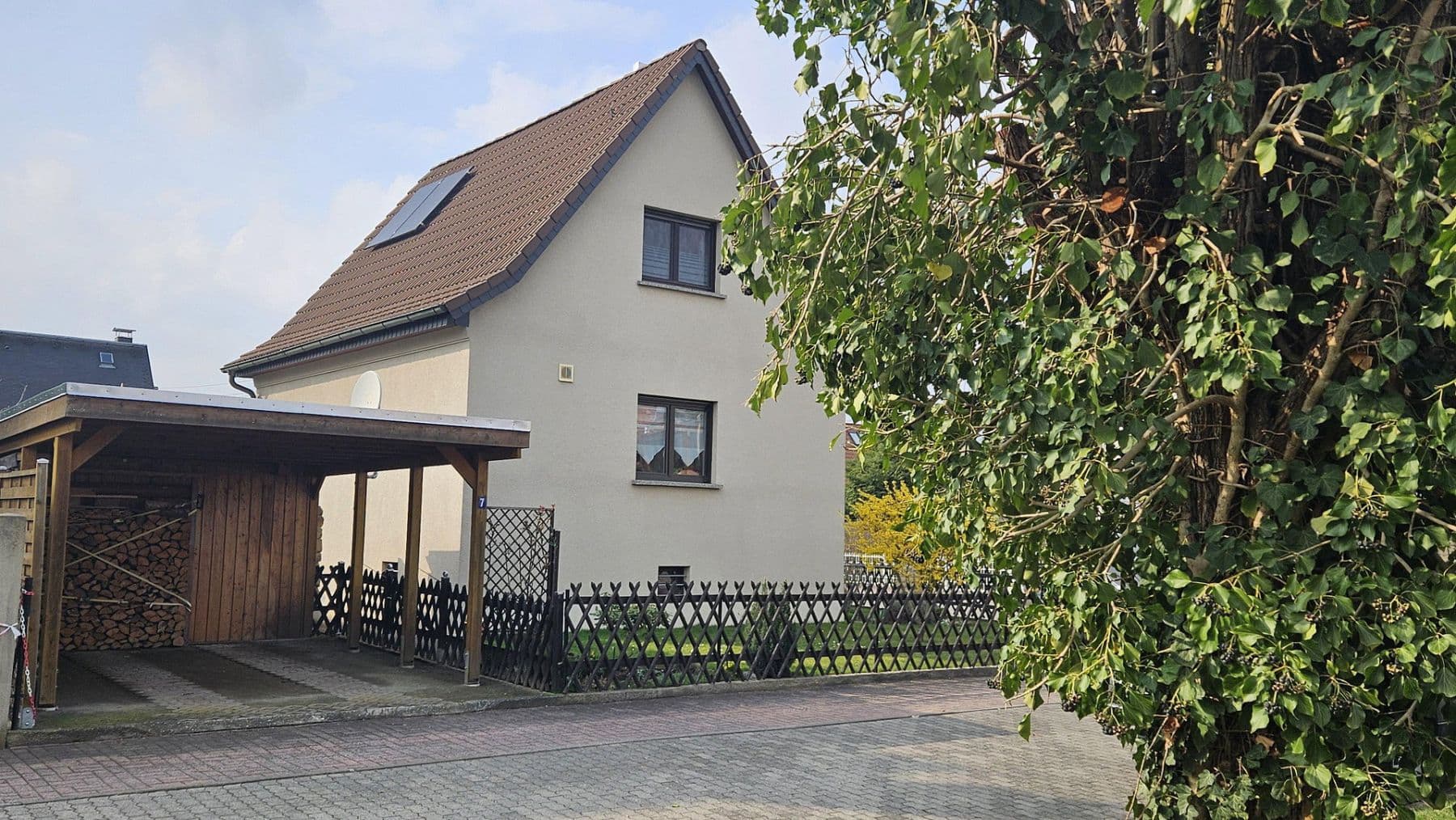 Predaj domu 100 m², pozemek 480 m², Leipzig, Sasko Predaj domu 100 m², pozemek 480 m², Leipzig, Sasko